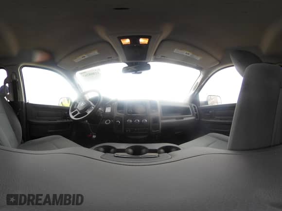 2016 Ram 1500 ST z VIN 1C6RR7FT0GS126890, wystawiony jako IAAI lot #41808263 z przebiegiem 120 772 mil mil oraz . Historia ofert i sprzedaży dostępna na DreamBid. Obrazek 19.