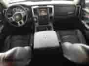 2016 Ram 1500 Laramie z VIN 1C6RR7NM4GS374537, wystawiony jako Copart lot #72037345 z przebiegiem 192 433 mil mil oraz Szkoda całkowita • Salvage title. Historia ofert i sprzedaży dostępna na DreamBid. Obrazek 8.