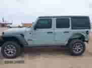 2024 Jeep Wrangler Sport S z VIN 1C4PJXDN6RW296839, wystawiony jako IAAI lot #42389476 z przebiegiem 14 069 mil mil oraz . Historia ofert i sprzedaży dostępna na DreamBid. Obrazek 15.