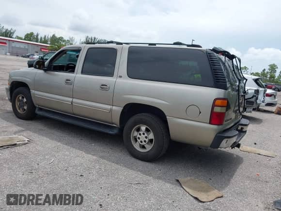 2003 Chevrolet Suburban LS with VIN 3GNFK16Z53G206728, listed as a IAAI auction lot 42773103 with 237,580 mi miles and . Bid and sale history available at DreamBid. Image 3.