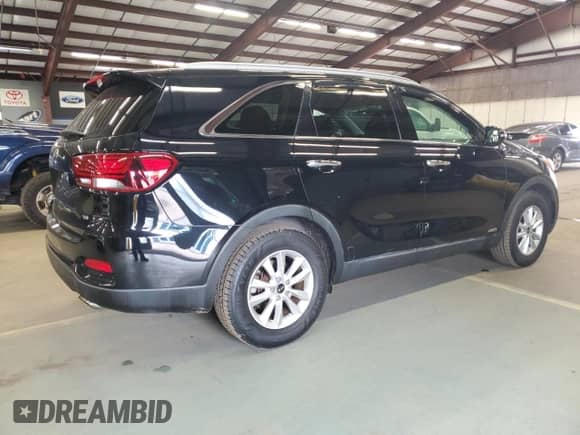 2019 Kia Sorento LX with VIN 5XYPGDA55KG494865, listed as a Copart auction lot 89869325 with 152,888 mi miles and Clean title. Bid and sale history available at DreamBid. Image 3.