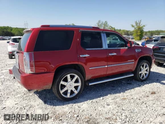 2013 Cadillac Escalade Luxury with VIN 1GYS3BEF2DR347320, listed as a Copart auction lot 51057945 with 106,024 mi miles and Salvage title. Bid and sale history available at DreamBid. Image 3.