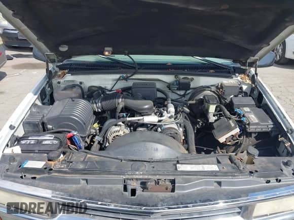 1997 Chevrolet Tahoe with VIN 1GNEK13RXVJ428831, listed as a IAAI auction lot 43348161 with 162,463 mi miles and . Bid and sale history available at DreamBid. Image 10.