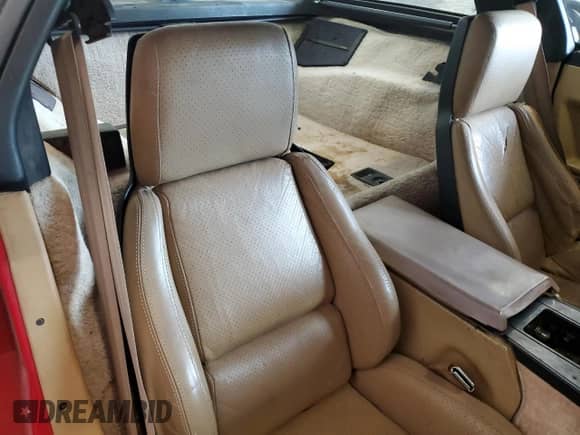 1984 Chevrolet Corvette с VIN 1G1AY0785E5132862, выставлен на аукционе Copart как лот 69447725 с пробегом 61 208 миль миль и Списание • Salvage title. История ставок и продаж доступна на DreamBid. Изображение 10.