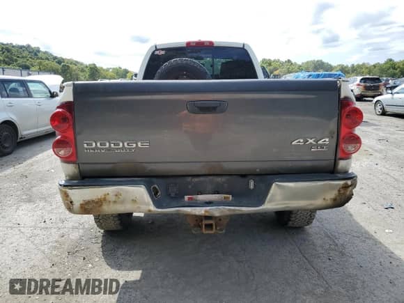 2007 Dodge 2500 SLT с VIN 1D7KS28A67J600706, выставлен на аукционе Copart как лот 54299495 с пробегом 373 717 миль миль и Списание • Salvage title. История ставок и продаж доступна на DreamBid. Изображение 6.