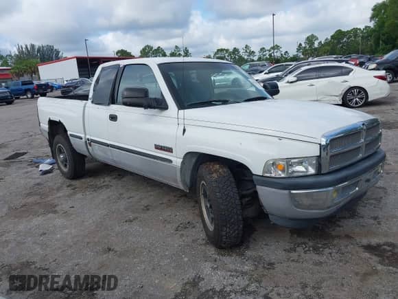 1999 Dodge 2500 with VIN 3B7KC2369XG236101, listed as a IAAI auction lot 43115445 with 267,588 mi miles and . Bid and sale history available at DreamBid. Image 1.
