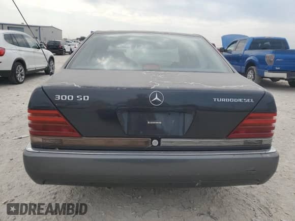 1993 Mercedes-Benz 300 с VIN WDBGB34E8PA134208, выставлен на аукционе Copart как лот 75746094 с пробегом 265 572 миль миль и Чистый • Clean title. История ставок и продаж доступна на DreamBid. Изображение 6.