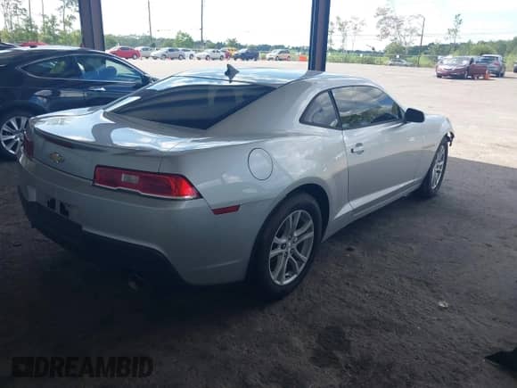 2015 Chevrolet Camaro LS with VIN 2G1FB1E31F9301350, listed as a IAAI auction lot 42897332 with 150,113 mi miles and . Bid and sale history available at DreamBid. Image 4.