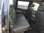 2022 Chevrolet Silverado 1500 High Country z VIN 1GCUYHED4NZ235024, wystawiony jako Copart lot #61586025 z przebiegiem 44 997 mil mil oraz Szkoda całkowita • Salvage title. Historia ofert i sprzedaży dostępna na DreamBid. Obrazek 10.