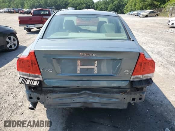 2005 Volvo S60 с VIN YV1RH592152471372, выставлен на аукционе Copart как лот 59473615 с пробегом 58 873 миль миль и Списание • Salvage title. История ставок и продаж доступна на DreamBid. Изображение 6.
