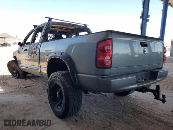 2007 Dodge 2500 SLT with VIN 1D7KS28C97J547551, listed as a Copart auction lot 61621015 with Not provided miles and Salvage title. Bid and sale history available at DreamBid. Image 2.