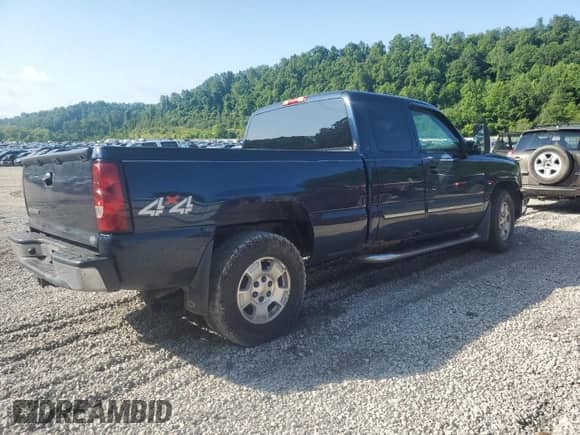 2006 Chevrolet Silverado 1500 LT1 with VIN 2GCEK19V761186704, listed as a Copart auction lot 61661155 with 168,733 mi miles and Salvage title. Bid and sale history available at DreamBid. Image 3.