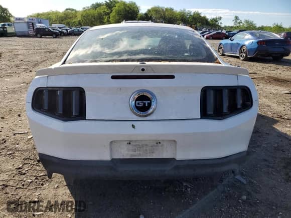 2011 Ford Mustang GT z VIN 1ZVBP8CF7B5148278, wystawiony jako Copart lot #55509995 z przebiegiem 196 057 mil mil oraz Szkoda całkowita • Salvage title. Historia ofert i sprzedaży dostępna na DreamBid. Obrazek 6.