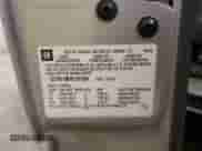 2006 GMC Sierra 1500 SLE1 z VIN 2GTEK19B961301924, wystawiony jako Copart lot #68441915 z przebiegiem 212 314 mil mil oraz Czysty tytuł • Clean title. Historia ofert i sprzedaży dostępna na DreamBid. Obrazek 13.