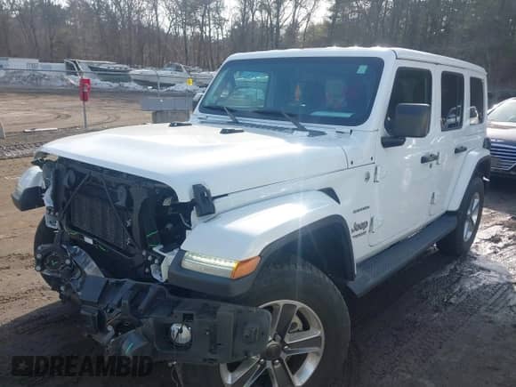 2021 Jeep Wrangler Unlimited Sahara with VIN 1C4HJXEG9MW532302, listed as a IAAI auction lot 41646755 with 32,893 mi miles and . Bid and sale history available at DreamBid. Image 18.