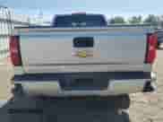2018 Chevrolet Silverado 1500 Custom с VIN 1GCRCPEH1JZ316977, выставлен на аукционе Copart как лот 56428955 с пробегом 119 557 миль миль и Списание • Salvage title. История ставок и продаж доступна на DreamBid. Изображение 6.