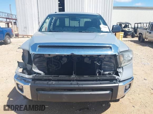 2018 Toyota Tundra SR с VIN 5TFUW5F1XJX752861, выставлен на аукционе IAAI как лот 42443800 с пробегом 72 547 миль миль и . История ставок и продаж доступна на DreamBid. Изображение 13.