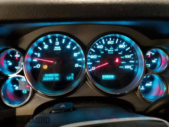 2011 Chevrolet Silverado 1500 LT with VIN 3GCPKSE34BG166463, listed as a Copart auction lot 80720315 with 268,444 mi miles and Salvage title. Bid and sale history available at DreamBid. Image 9.