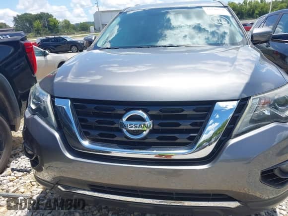 2018 Nissan Pathfinder S with VIN 5N1DR2MN0JC626023, listed as a IAAI auction lot 42740550 with 82,235 mi miles and . Bid and sale history available at DreamBid. Image 12.