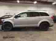 2019 Dodge Journey SE z VIN 3C4PDCBB2KT797019, wystawiony jako IAAI lot #42824621 z przebiegiem 49 411 mil mil oraz . Historia ofert i sprzedaży dostępna na DreamBid. Obrazek 14.