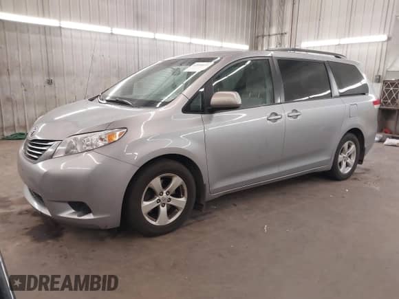 2012 Toyota Sienna LE AAS with VIN 5TDKK3DC2CS265495, listed as a IAAI auction lot 42890699 with 227,296 mi miles and . Bid and sale history available at DreamBid. Image 18.