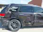 2017 Jeep Grand Cherokee Limited z VIN 1C4RJFBT3HC605266, wystawiony jako IAAI lot #42533207 z przebiegiem 147 674 mil mil oraz . Historia ofert i sprzedaży dostępna na DreamBid. Obrazek 20.