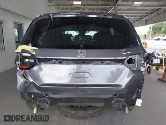 2025 Honda Pilot EX-L с VIN 5FNYG2H40SB019525, выставлен на аукционе IAAI как лот 42190029 с пробегом 10 794 миль миль и . История ставок и продаж доступна на DreamBid. Изображение 17.