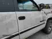 2000 Dodge 1500 с VIN 3B7HC12YXYG118017, выставлен на аукционе Copart как лот 60615085 с пробегом 232 370 миль миль и Списание • Salvage title. История ставок и продаж доступна на DreamBid. Изображение 10.