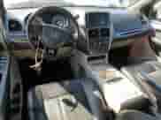 2019 Dodge Grand Caravan SXT z VIN 2C4RDGCGXKR695447, wystawiony jako Copart lot #85891515 z przebiegiem 89 020 mil mil oraz Czysty tytuł • Clean title. Historia ofert i sprzedaży dostępna na DreamBid. Obrazek 8.