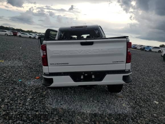 2024 Chevrolet Silverado 1500 Custom с VIN 3GCPABEK3RG334680, выставлен на аукционе Copart как лот 67354625 с пробегом Не указан миль и Списание • Salvage title. История ставок и продаж доступна на DreamBid. Изображение 6.