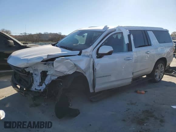 2024 Chevrolet Suburban High Country z VIN 1GNSKGKL2RR354587, wystawiony jako Copart lot #83777924 z przebiegiem 7 996 mil mil oraz Szkoda całkowita • Salvage title. Historia ofert i sprzedaży dostępna na DreamBid. Obrazek 1.