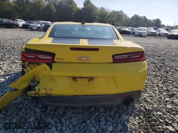2017 Chevrolet Camaro 1LT z VIN 1G1FB1RX0H0176612, wystawiony jako Copart lot #80080365 z przebiegiem 164 052 mil mil oraz Szkoda całkowita • Salvage title. Historia ofert i sprzedaży dostępna na DreamBid. Obrazek 6.