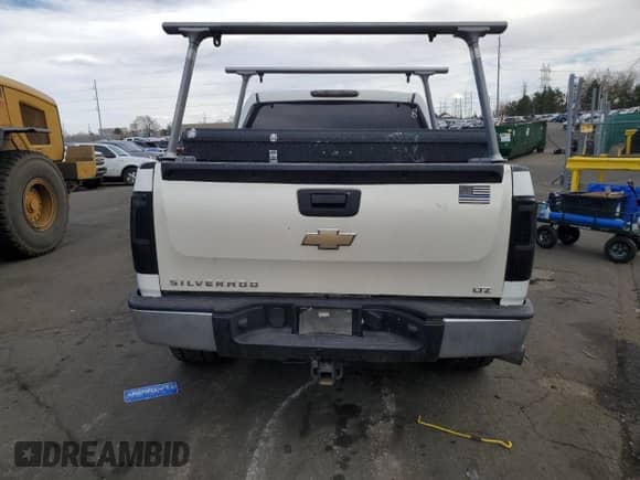 2012 Chevrolet Silverado 1500 LS z VIN 3GCPCREA0CG125933, wystawiony jako Copart lot #51003485 z przebiegiem 220 875 mil mil oraz Szkoda całkowita • Salvage title. Historia ofert i sprzedaży dostępna na DreamBid. Obrazek 6.