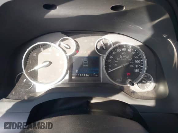 2017 Toyota Tundra SR5 z VIN 5TFEW5F13HX218518, wystawiony jako IAAI lot #41281997 z przebiegiem 111 333 mil mil oraz . Historia ofert i sprzedaży dostępna na DreamBid. Obrazek 7.