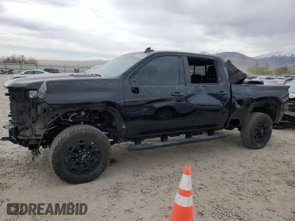 2024 Chevrolet Silverado 3500HD LT с VIN 1GC4YTEY9RF200279, выставлен на аукционе Copart как лот 52887405 с пробегом 43 437 миль миль и Списание • Salvage title. История ставок и продаж доступна на DreamBid. Изображение 1.