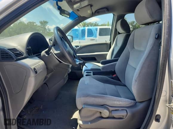 2010 Honda Odyssey LX с VIN 5FNRL3H2XAB014495, выставлен на аукционе Copart как лот 62425955 с пробегом 228 897 миль миль и Списание • Salvage title. История ставок и продаж доступна на DreamBid. Изображение 7.