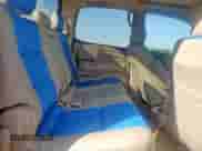 2006 Toyota Tundra Limited z VIN 5TBET38116S553329, wystawiony jako Copart lot #61102705 z przebiegiem 329 741 mil mil oraz Czysty tytuł • Clean title. Historia ofert i sprzedaży dostępna na DreamBid. Obrazek 10.