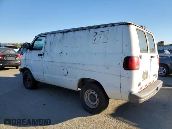 1998 Dodge Cargo with VIN 2B7HB11X9WK152378, listed as a Copart auction lot 41916415 with 139,516 mi miles and Clean title. Bid and sale history available at DreamBid. Image 2.