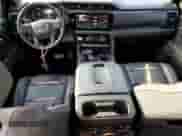 2022 GMC Sierra 1500 AT4 z VIN 1GTPUEEL7NZ551094, wystawiony jako Copart lot #46111735 z przebiegiem 26 409 mil mil oraz Szkoda całkowita • Salvage title. Historia ofert i sprzedaży dostępna na DreamBid. Obrazek 8.