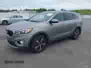 2017 Kia Sorento EX with VIN 5XYPH4A57HG319961, listed as a IAAI auction lot 43203878 with 160,096 mi miles and . Bid and sale history available at DreamBid. Image 2.