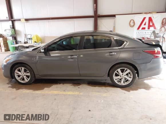 2015 Nissan Altima S с VIN 1N4AL3AP1FC145327, выставлен на аукционе IAAI как лот 42926369 с пробегом 148 373 миль миль и . История ставок и продаж доступна на DreamBid. Изображение 14.