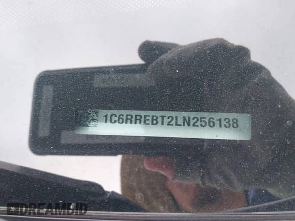 2020 Ram 1500 Big Horn z VIN 1C6RREBT2LN256138, wystawiony jako IAAI lot #41814771 z przebiegiem 118 501 mil mil oraz . Historia ofert i sprzedaży dostępna na DreamBid. Obrazek 9.