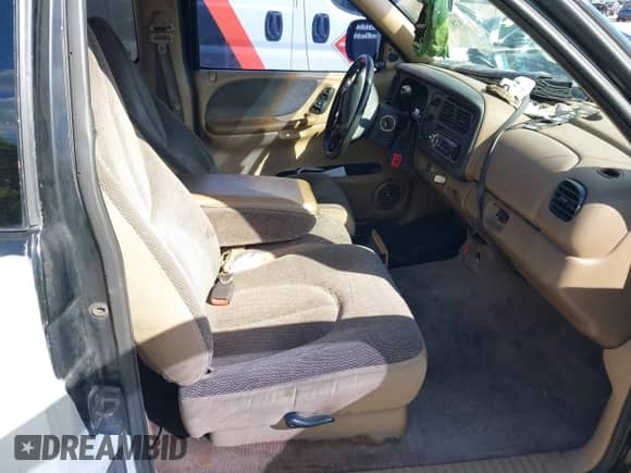 1998 Dodge Dakota SLT с VIN 1B7GL22Y3WS622559, выставлен на аукционе IAAI как лот 37856486 с пробегом 206 024 миль миль и . История ставок и продаж доступна на DreamBid. Изображение 5.