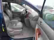 2004 Toyota Sienna XLE z VIN 5TDZA22C14S185427, wystawiony jako IAAI lot #43395802 z przebiegiem 320 989 mil mil oraz . Historia ofert i sprzedaży dostępna na DreamBid. Obrazek 5.