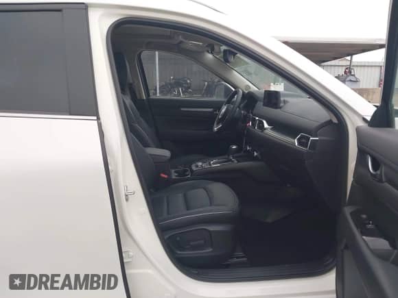 2025 Mazda CX-5 S Preferred с VIN JM3KFBCL0S0571653, выставлен на аукционе IAAI как лот 42297810 с пробегом 4 422 миль миль и . История ставок и продаж доступна на DreamBid. Изображение 5.