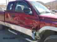 2003 Dodge Dakota SLT z VIN 1D7HG42N33S369870, wystawiony jako IAAI lot #41826771 z przebiegiem 214 840 mil mil oraz . Historia ofert i sprzedaży dostępna na DreamBid. Obrazek 6.