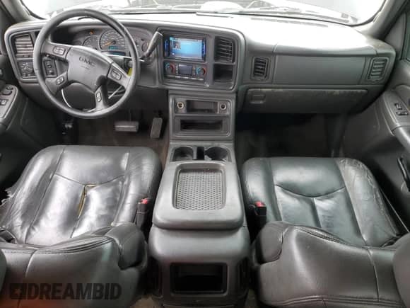 2005 GMC Sierra 1500 SLE с VIN 2GTEC19T451307165, выставлен на аукционе Copart как лот 56065925 с пробегом 205 883 миль миль и Списание • Salvage title. История ставок и продаж доступна на DreamBid. Изображение 8.