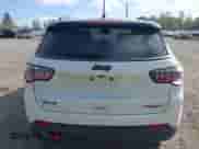 2021 Jeep Compass Trailhawk z VIN 3C4NJDDB2MT589180, wystawiony jako IAAI lot #43402223 z przebiegiem 76 756 mil mil oraz . Historia ofert i sprzedaży dostępna na DreamBid. Obrazek 16.