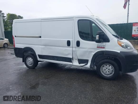 2021 Ram ProMaster Cargo z VIN 3C6LRVAG9ME521265, wystawiony jako IAAI lot #42277174 z przebiegiem 47 023 mil mil oraz . Historia ofert i sprzedaży dostępna na DreamBid. Obrazek 13.