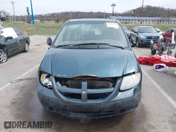 2005 Dodge Caravan SE с VIN 1D4GP25B15B319664, выставлен на аукционе IAAI как лот 41745447 с пробегом 348 923 миль миль и . История ставок и продаж доступна на DreamBid. Изображение 13.